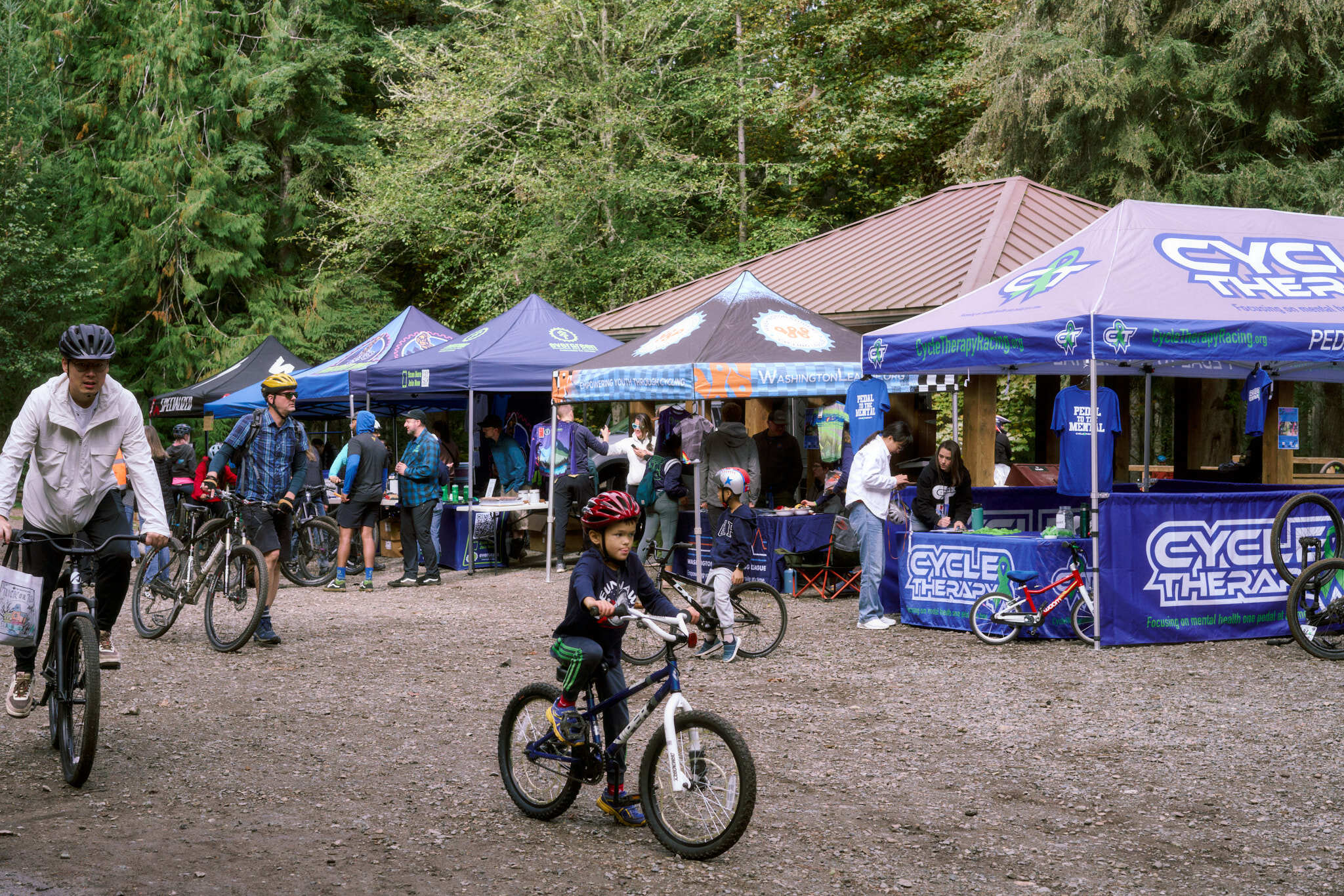 10_05_24_takmbd_squatch_fest_duthie_emba_holly_roa_102.jpg