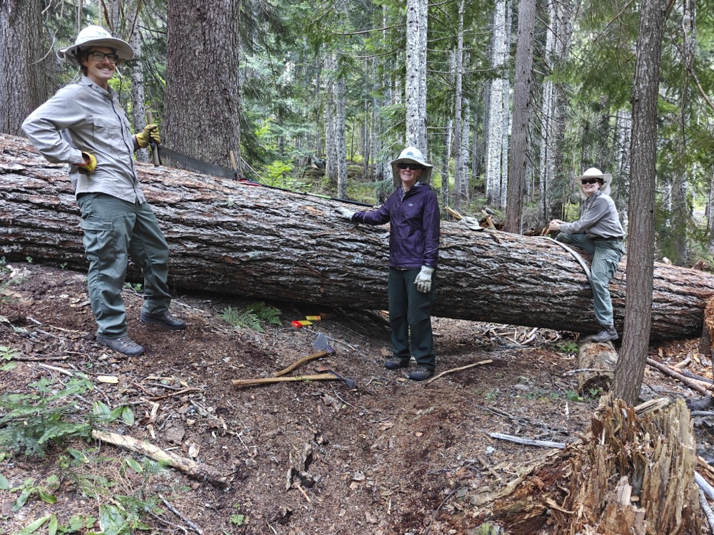 glacier-peak-crew.jpg